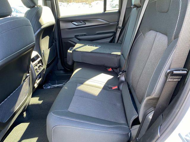 new 2025 Jeep Grand Cherokee car, priced at $42,625