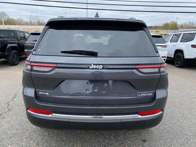 new 2024 Jeep Grand Cherokee car, priced at $43,422