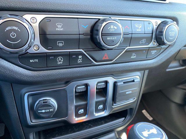 new 2025 Jeep Wrangler car, priced at $39,150