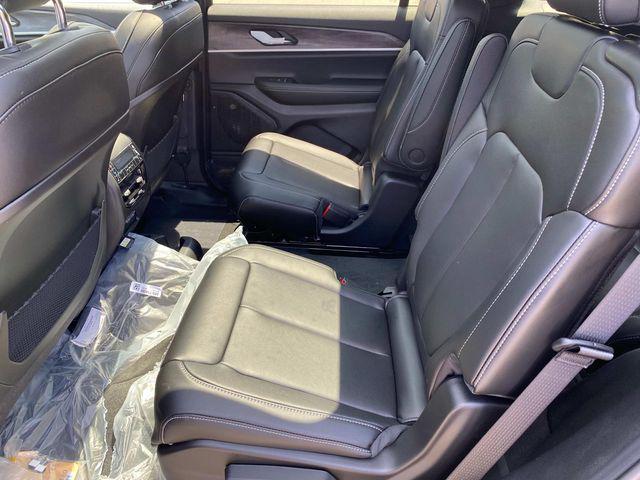 new 2025 Jeep Grand Cherokee L car, priced at $48,287