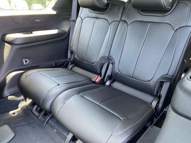 new 2025 Jeep Grand Cherokee L car, priced at $48,287