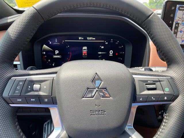 new 2025 Mitsubishi Outlander car, priced at $47,000