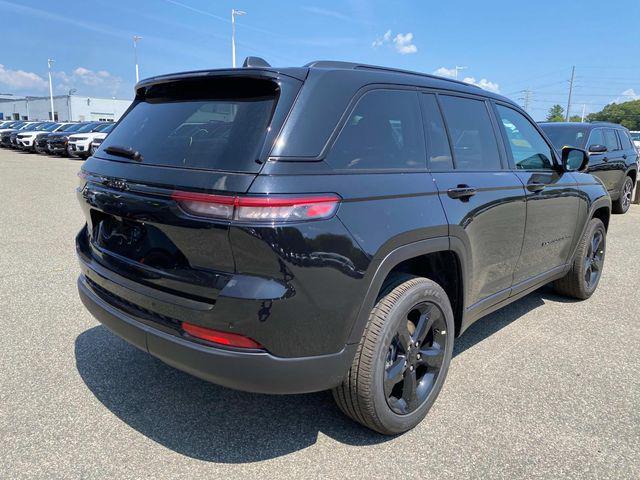 new 2025 Jeep Grand Cherokee car, priced at $46,125