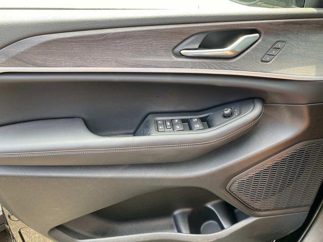 new 2025 Jeep Grand Cherokee L car, priced at $48,287
