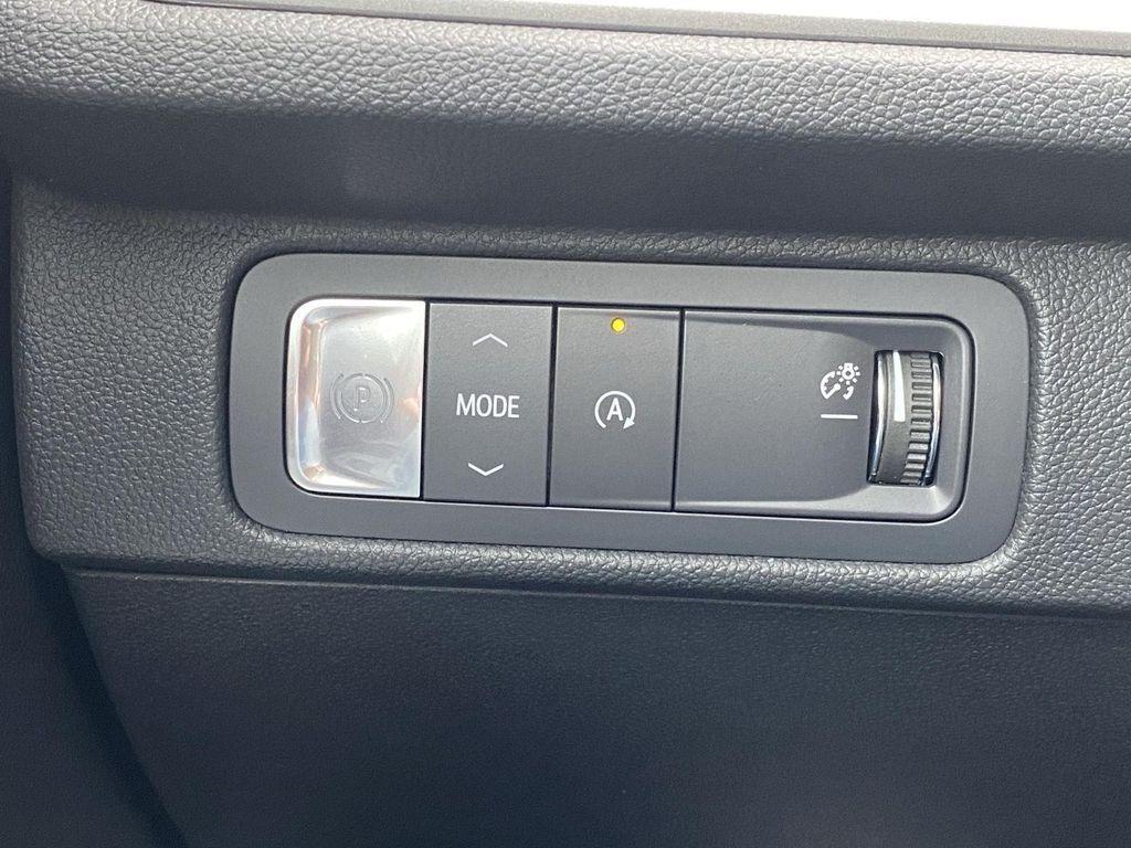 new 2025 Chevrolet Traverse car, priced at $40,995