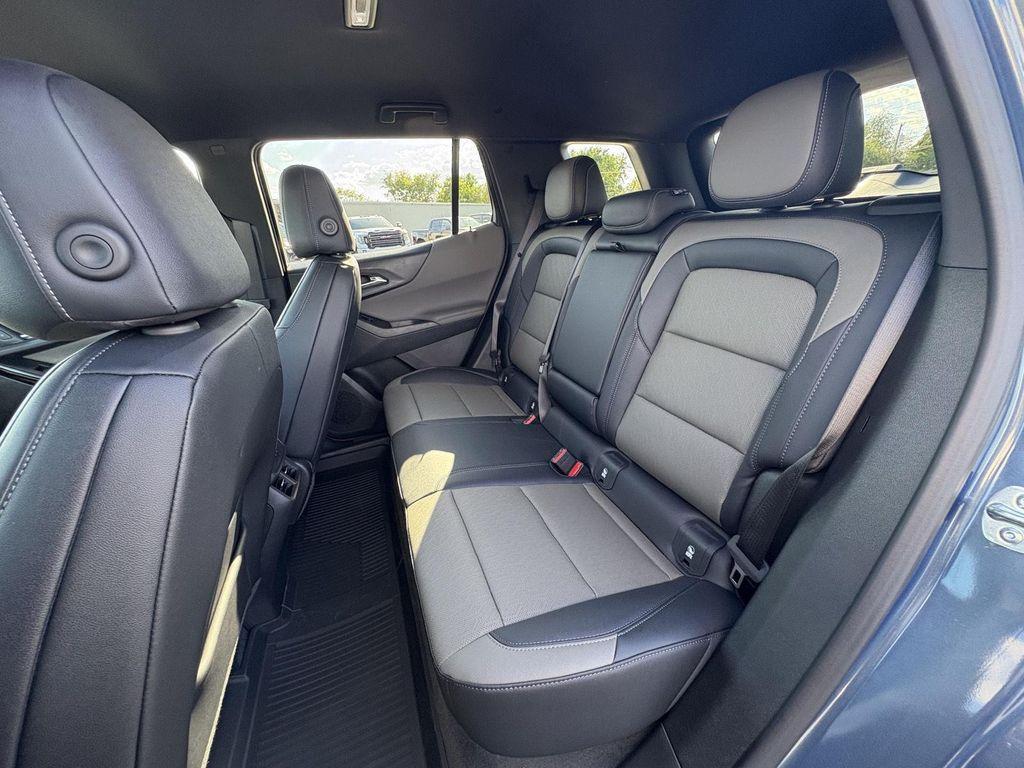 new 2026 Chevrolet Equinox car, priced at $32,495