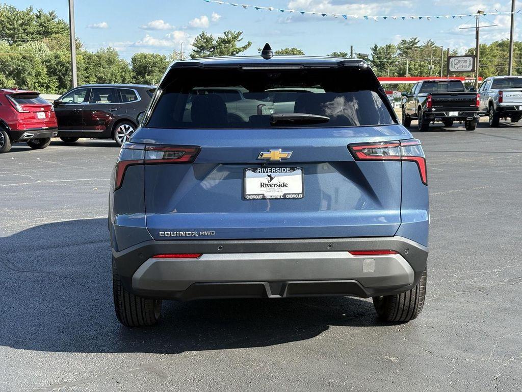 new 2026 Chevrolet Equinox car, priced at $32,495