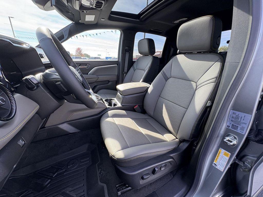 new 2026 Chevrolet Colorado car, priced at $52,675