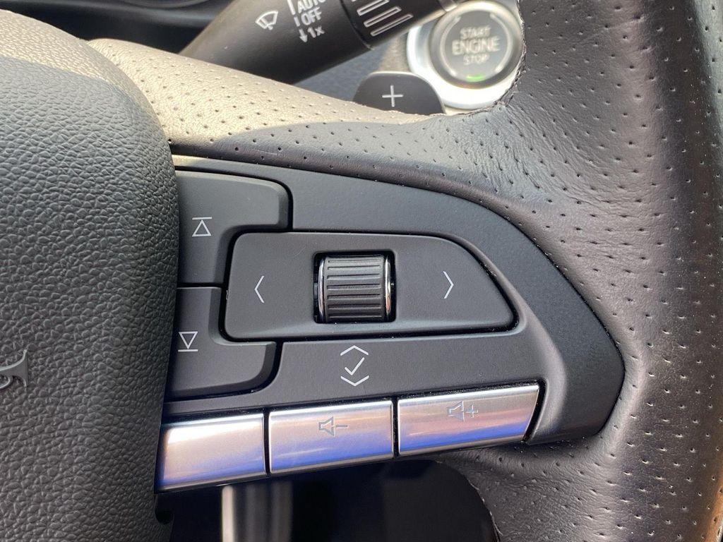used 2022 Cadillac XT4 car, priced at $29,307
