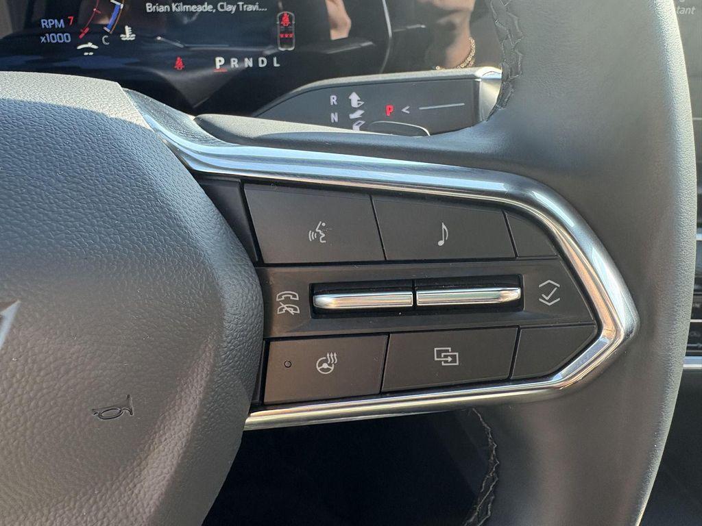 used 2025 Chevrolet Equinox car, priced at $28,399