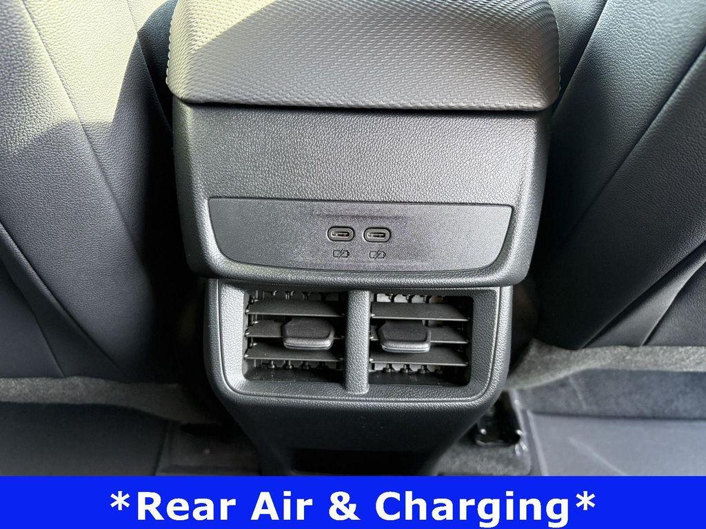 new 2026 Chevrolet Equinox car, priced at $33,600