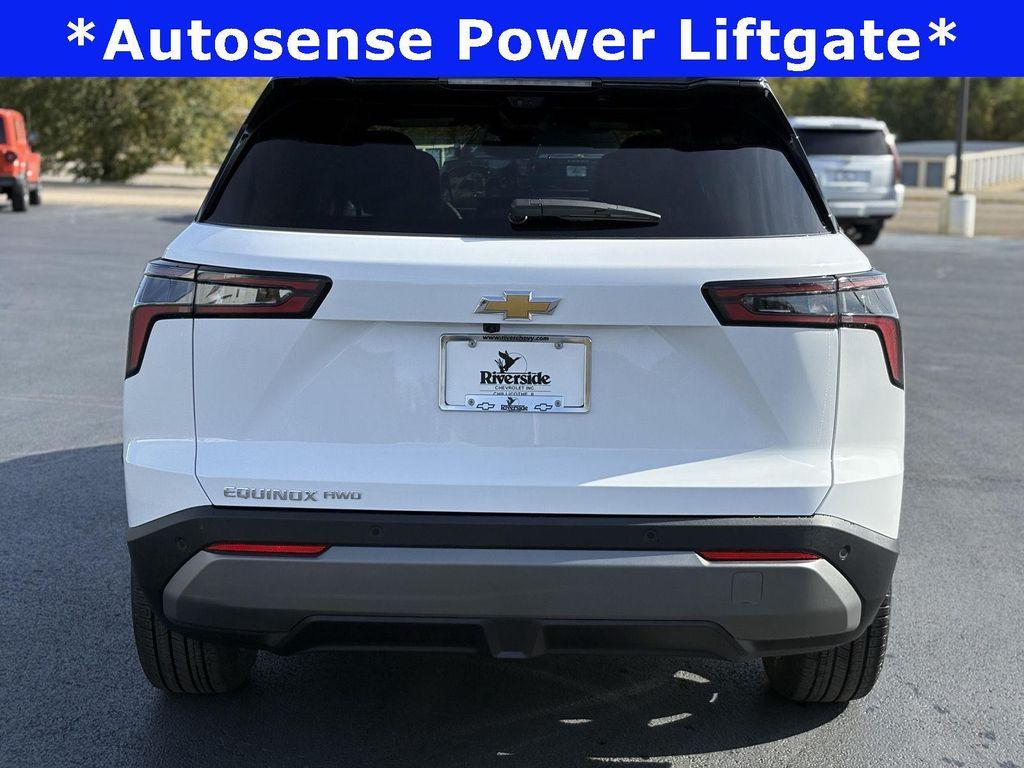 new 2026 Chevrolet Equinox car, priced at $33,600