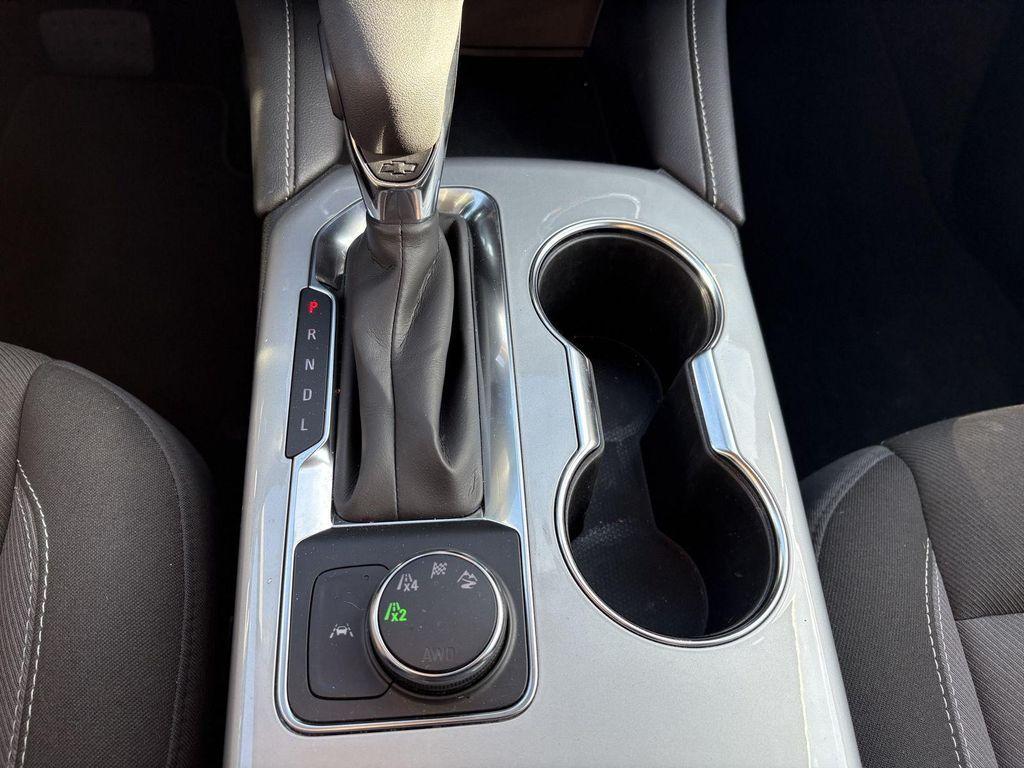 used 2025 Chevrolet Blazer car, priced at $31,344