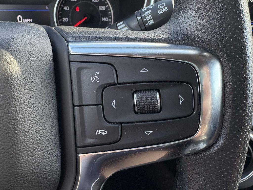 used 2025 Chevrolet Blazer car, priced at $31,344