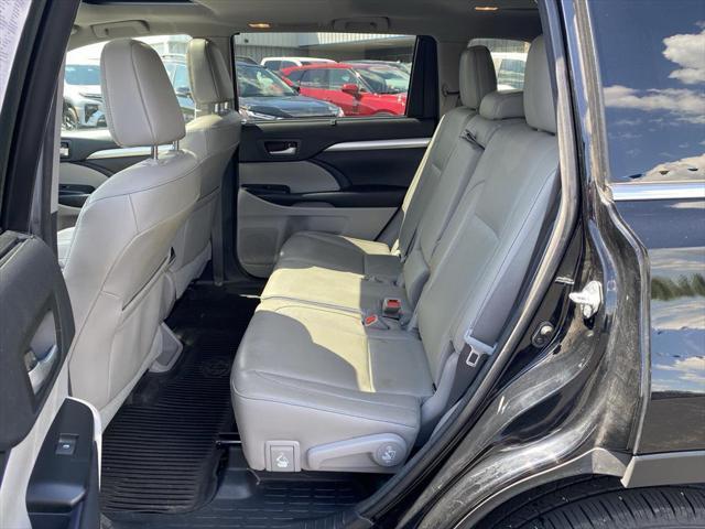 used 2017 Toyota Highlander car, priced at $17,998
