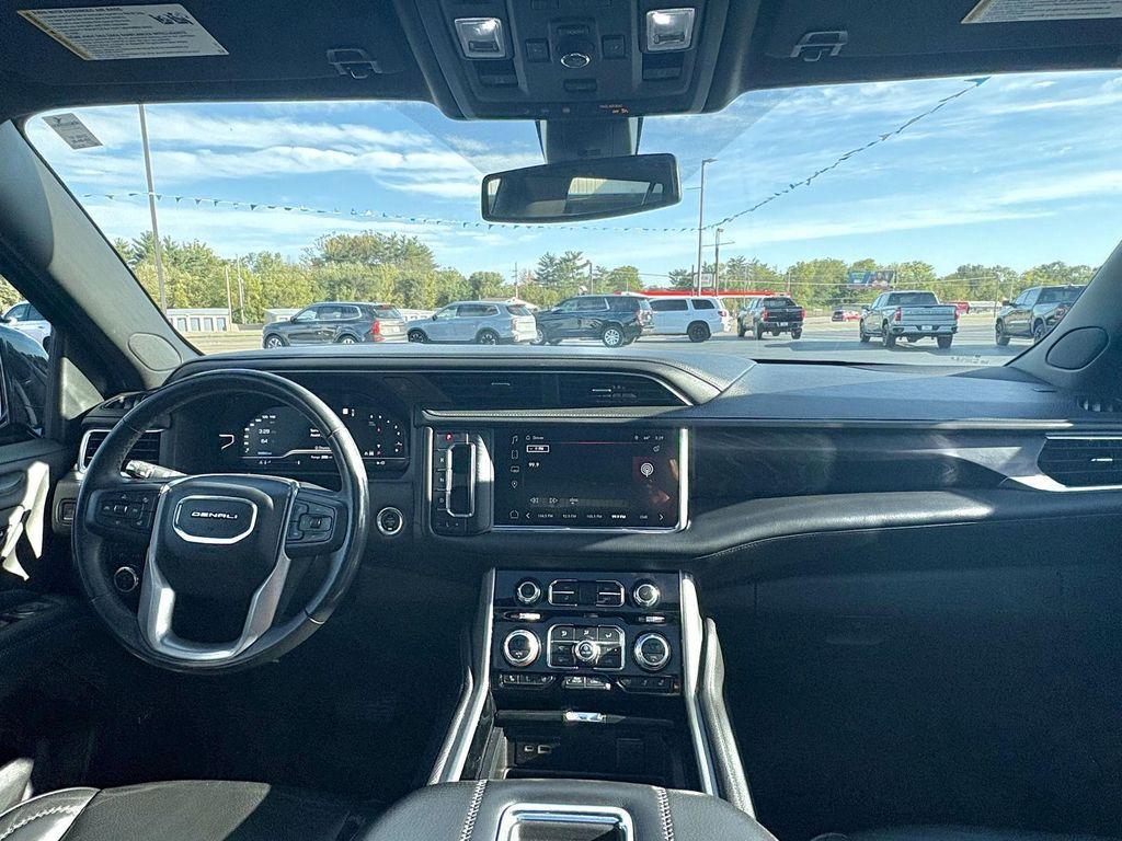 used 2022 GMC Yukon car, priced at $54,569