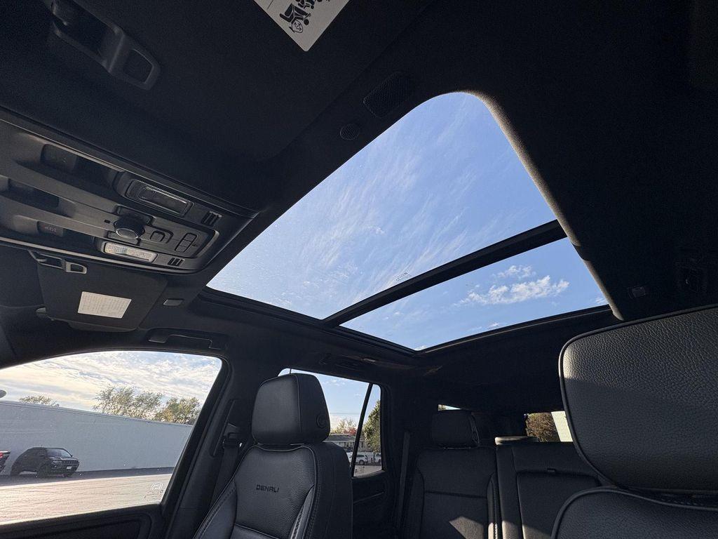 used 2022 GMC Yukon car, priced at $54,569