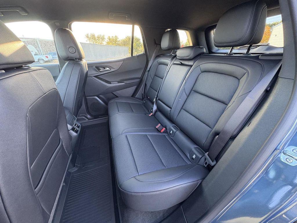 new 2026 Chevrolet Equinox car, priced at $32,627