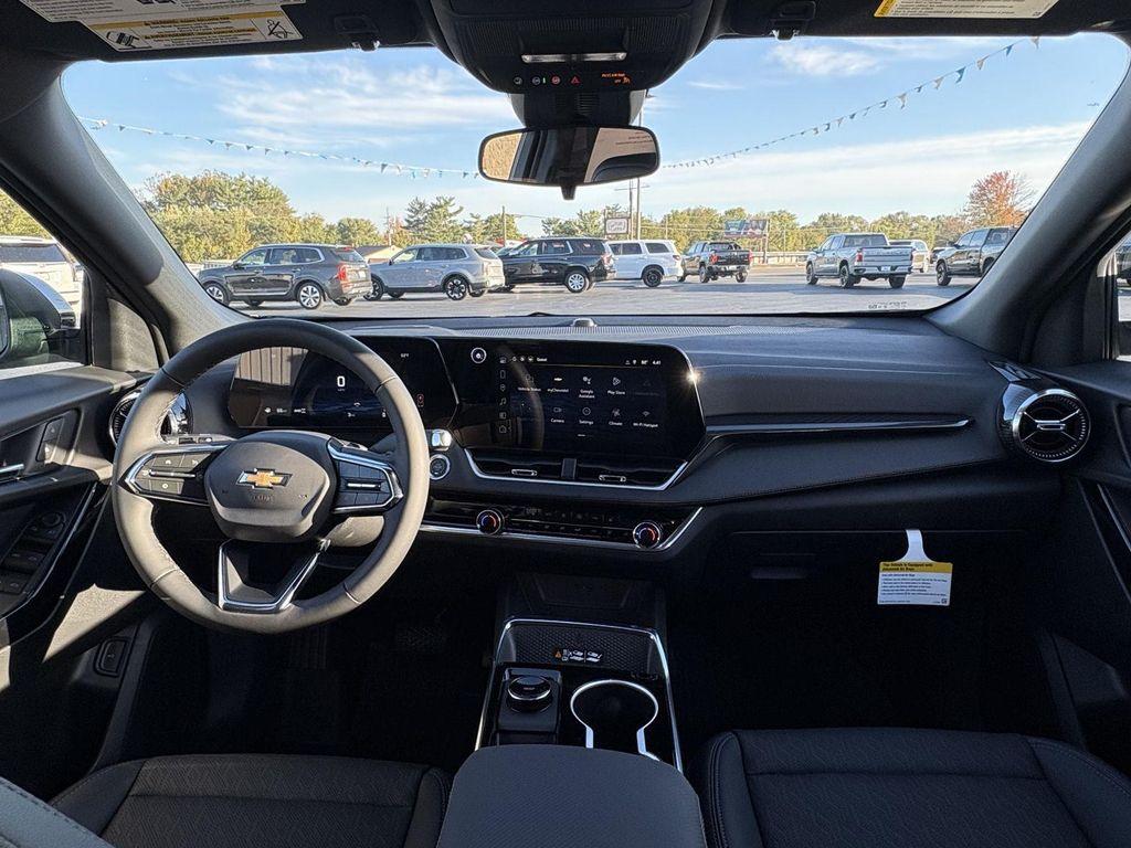 new 2026 Chevrolet Equinox car, priced at $32,627