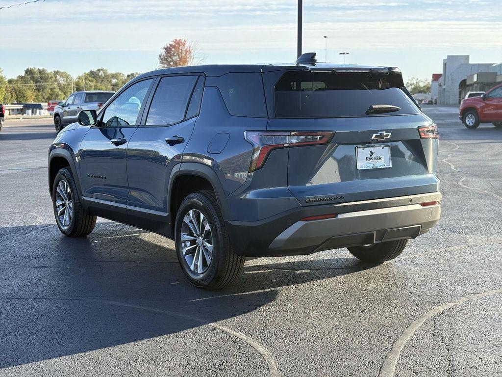 new 2026 Chevrolet Equinox car, priced at $32,627