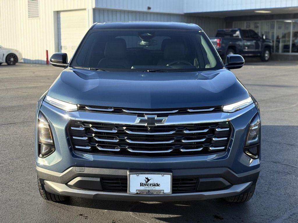 new 2026 Chevrolet Equinox car, priced at $32,627