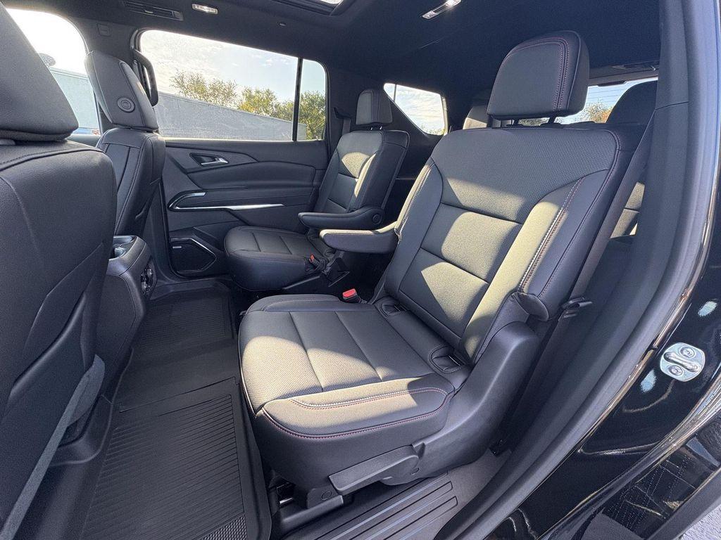 new 2026 Chevrolet Traverse car, priced at $55,693