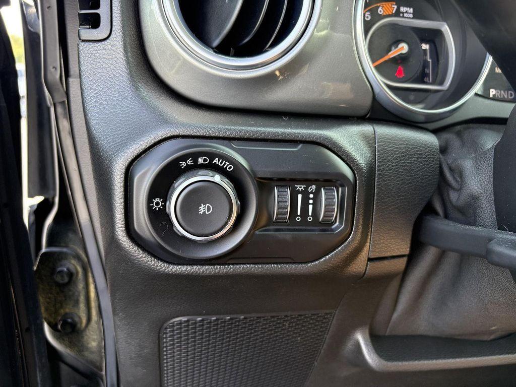used 2021 Jeep Wrangler Unlimited car, priced at $32,998
