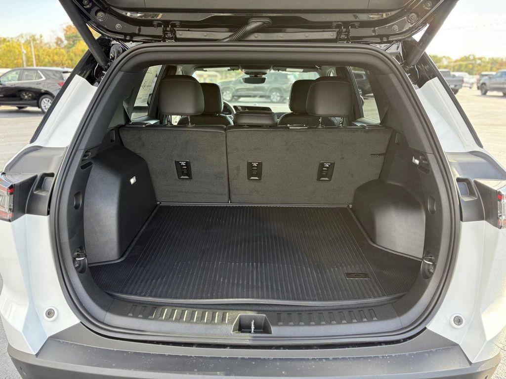 new 2026 Chevrolet Equinox car, priced at $34,135