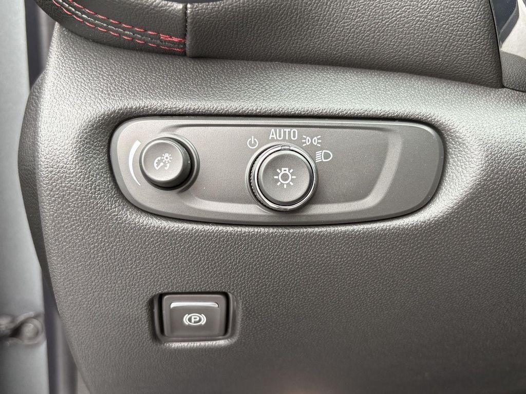 new 2025 Chevrolet Blazer car, priced at $47,712