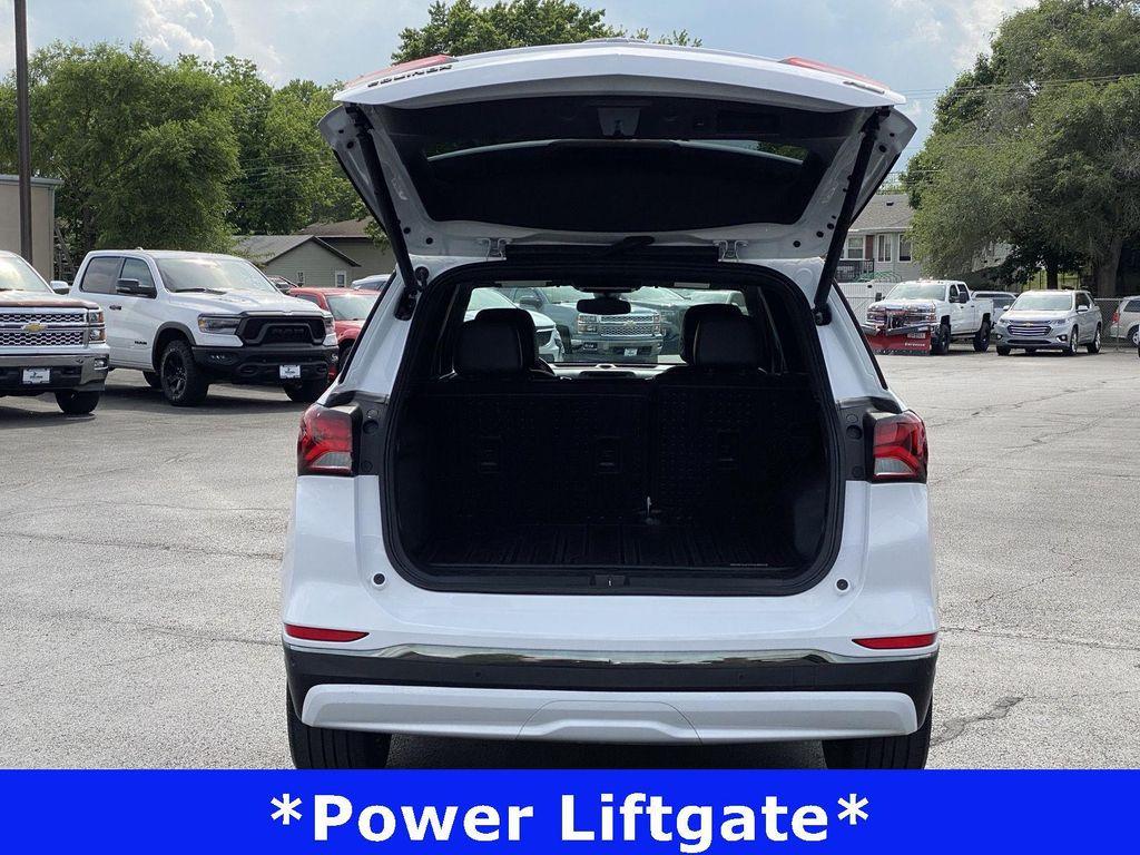 used 2022 Chevrolet Equinox car, priced at $22,436