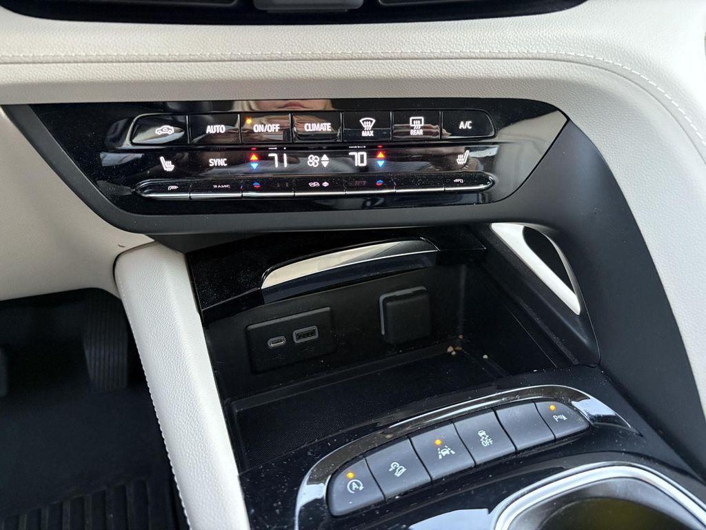 used 2023 Buick Envision car, priced at $28,997