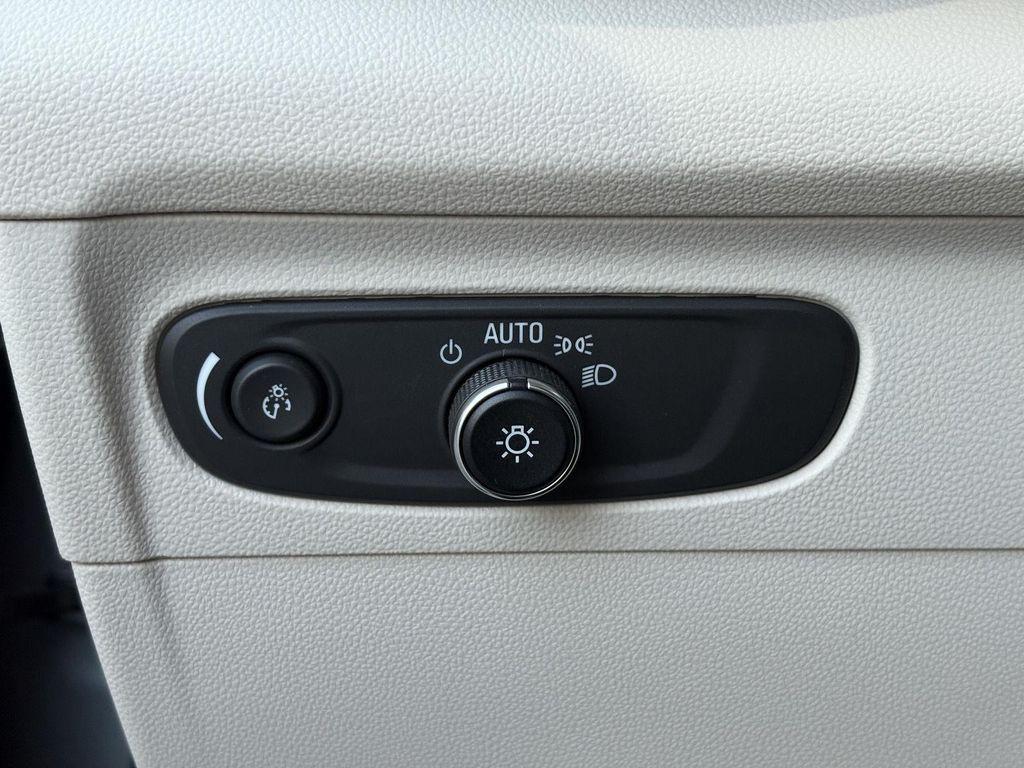 used 2023 Buick Envision car, priced at $28,997