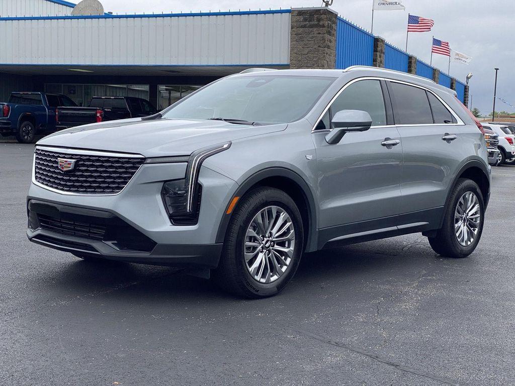 used 2025 Cadillac XT4 car, priced at $34,495