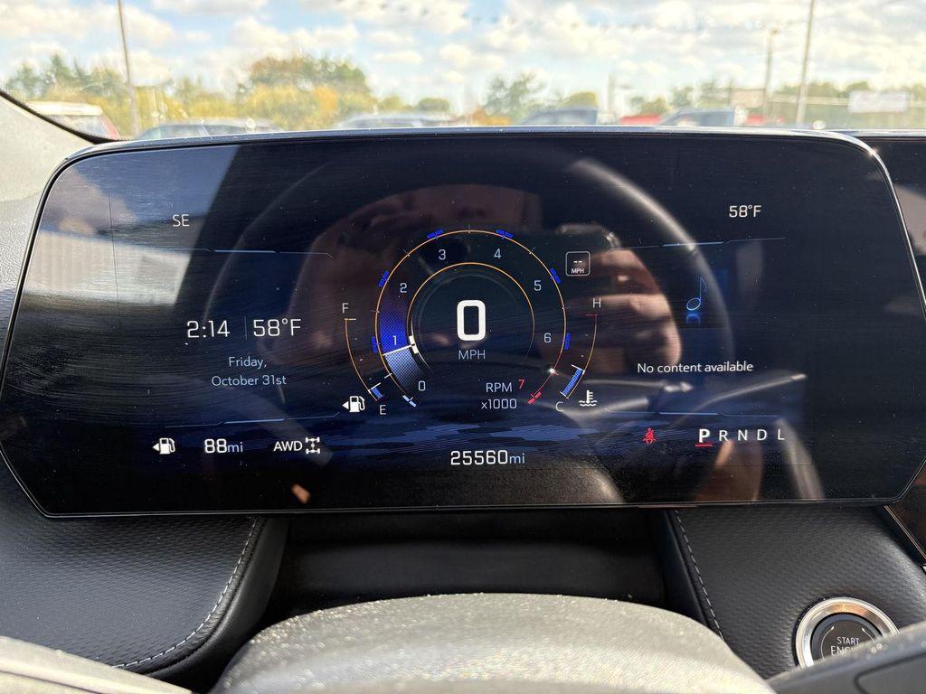 used 2025 Chevrolet Equinox car, priced at $28,399