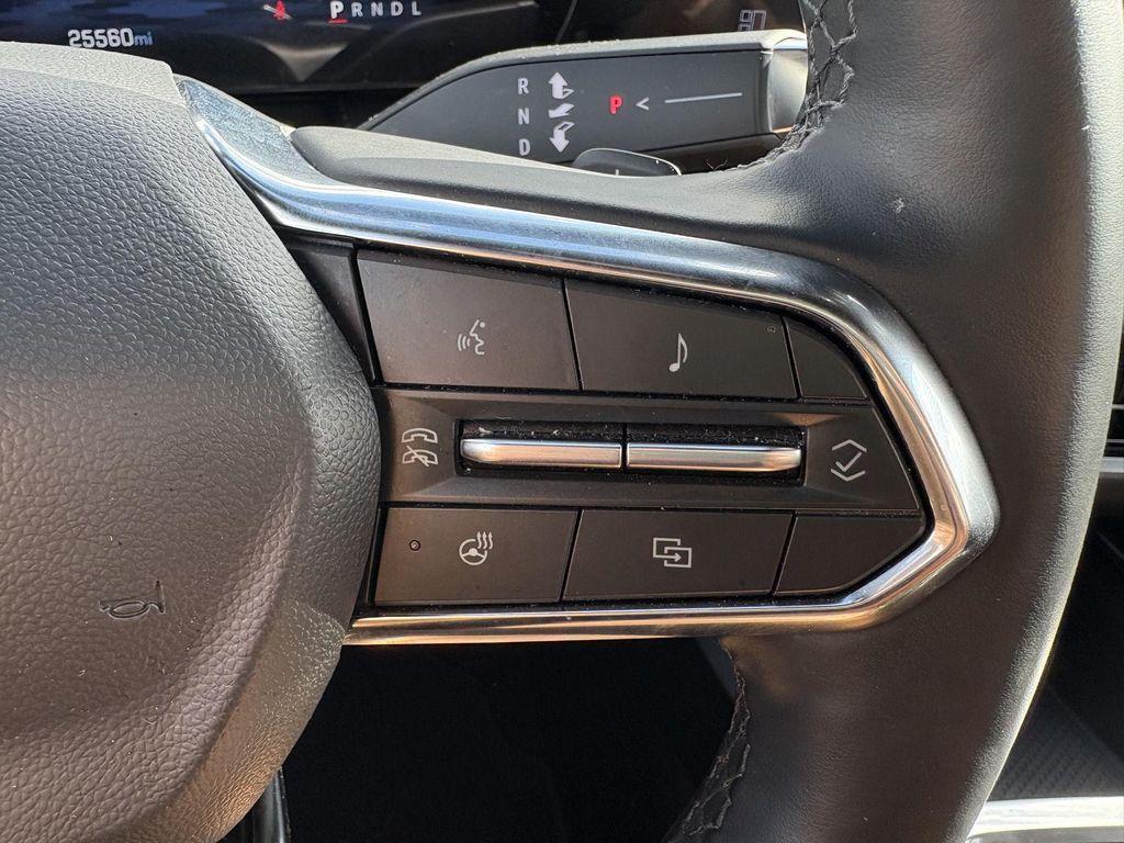 used 2025 Chevrolet Equinox car, priced at $28,399