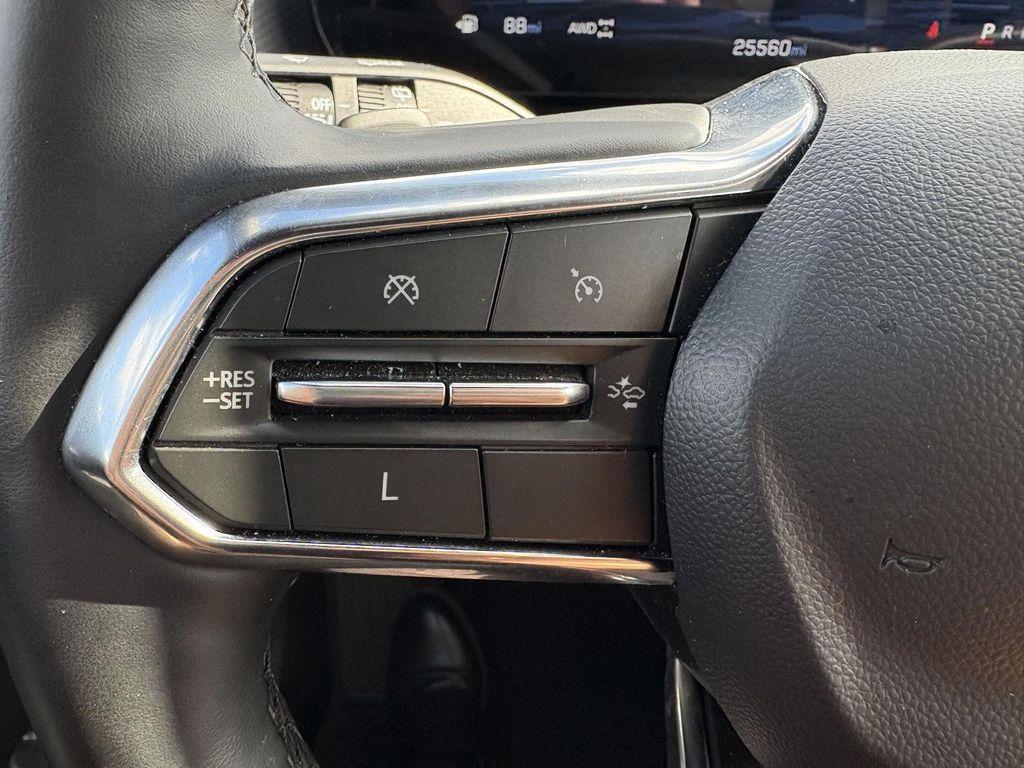 used 2025 Chevrolet Equinox car, priced at $28,399