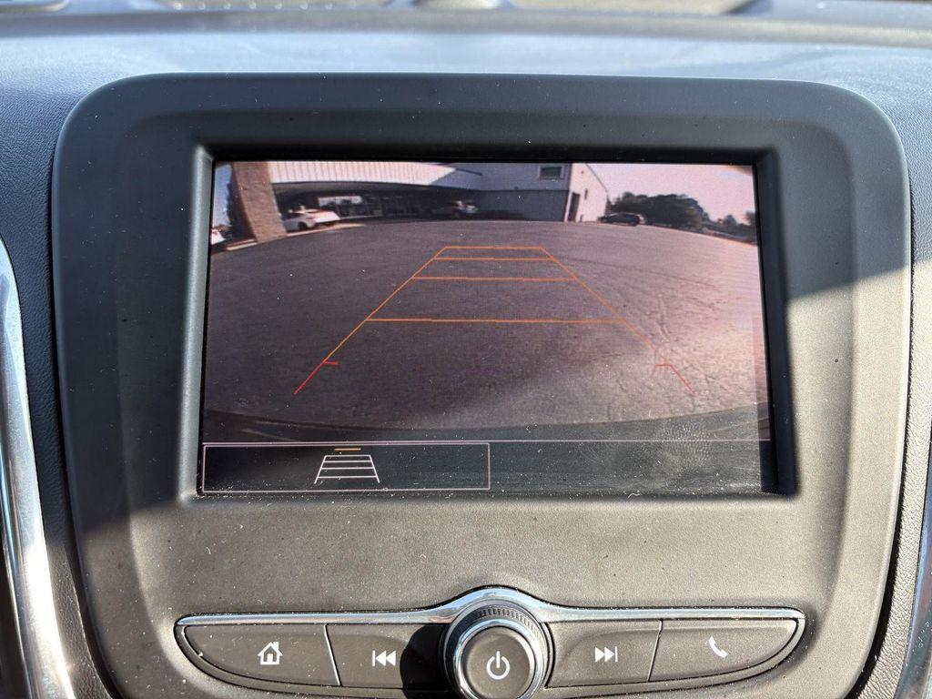 used 2023 Chevrolet Equinox car, priced at $22,605