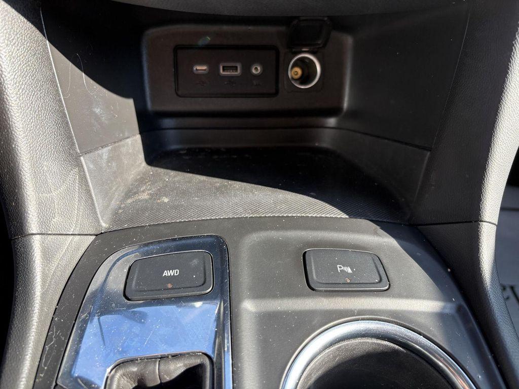 used 2023 Chevrolet Equinox car, priced at $22,605