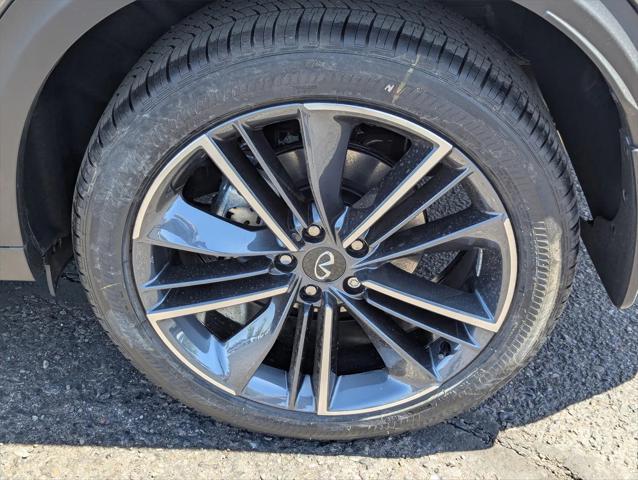 new 2025 INFINITI QX55 car, priced at $50,026