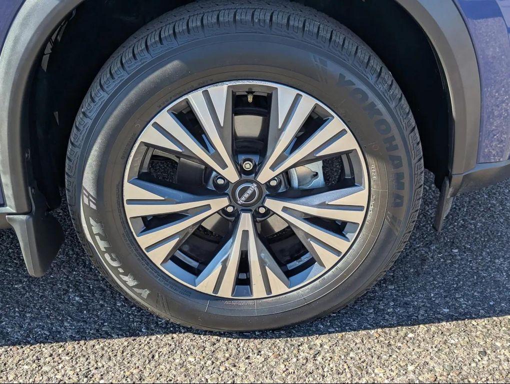 used 2023 Nissan Rogue car, priced at $21,988