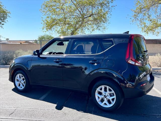 used 2022 Kia Soul car, priced at $13,998