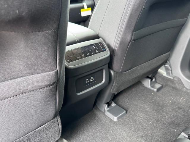 new 2025 Nissan Pathfinder car, priced at $40,821