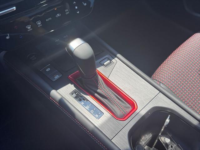 new 2025 Nissan Kicks car, priced at $29,777