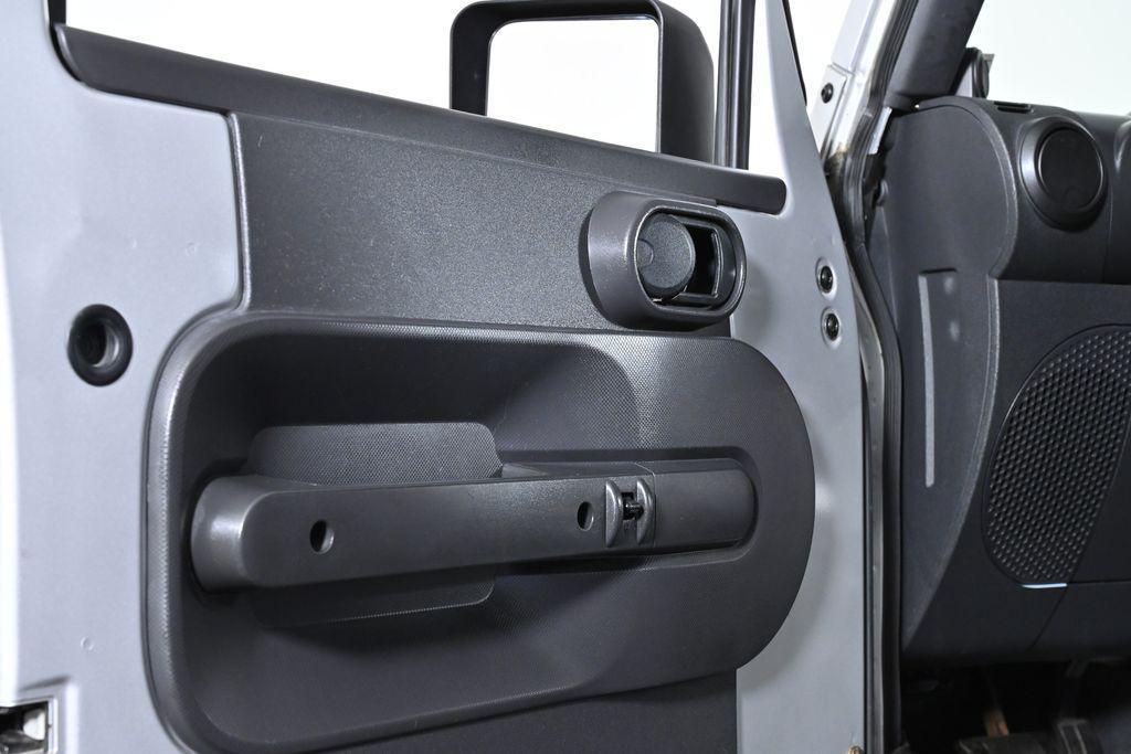 used 2007 Jeep Wrangler car, priced at $14,000