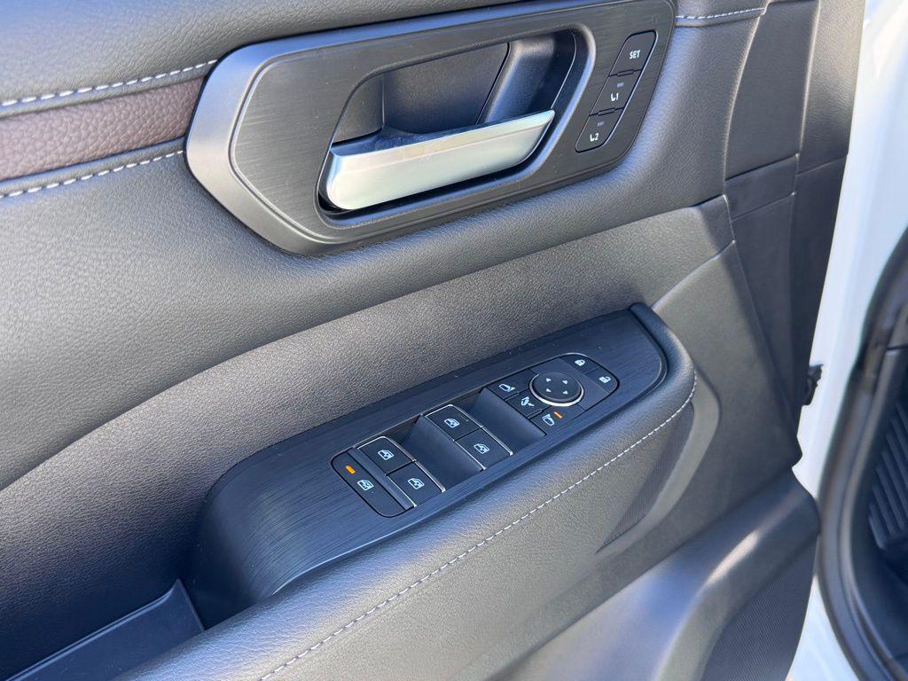 new 2025 Nissan Armada car, priced at $65,024