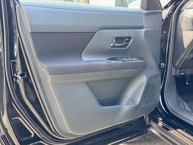 new 2025 Nissan Kicks car, priced at $23,839