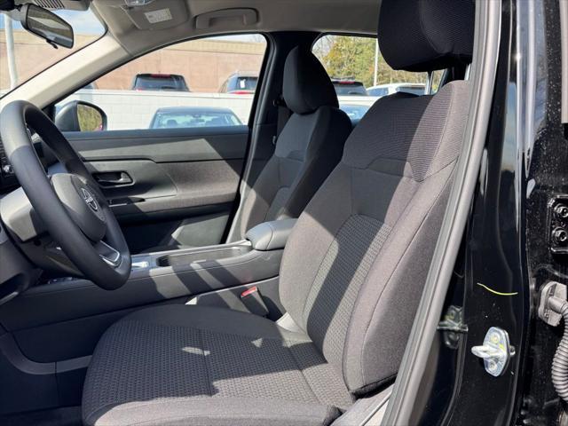 new 2025 Nissan Kicks car, priced at $23,839