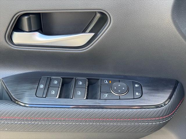 new 2025 Nissan Kicks car, priced at $31,076