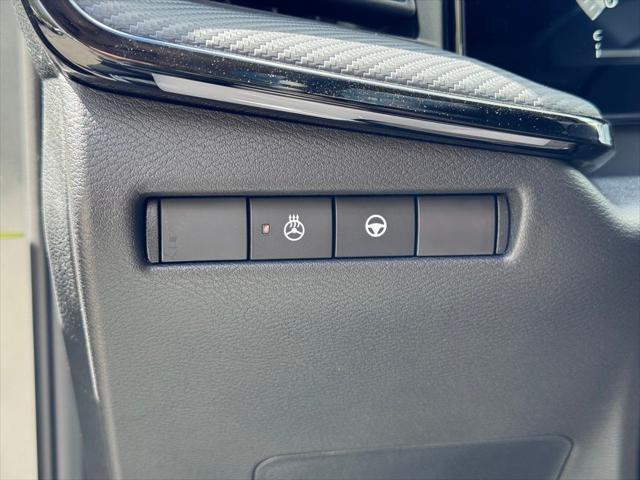new 2025 Nissan Kicks car, priced at $31,076