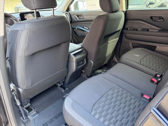 new 2025 Nissan Pathfinder car, priced at $37,684